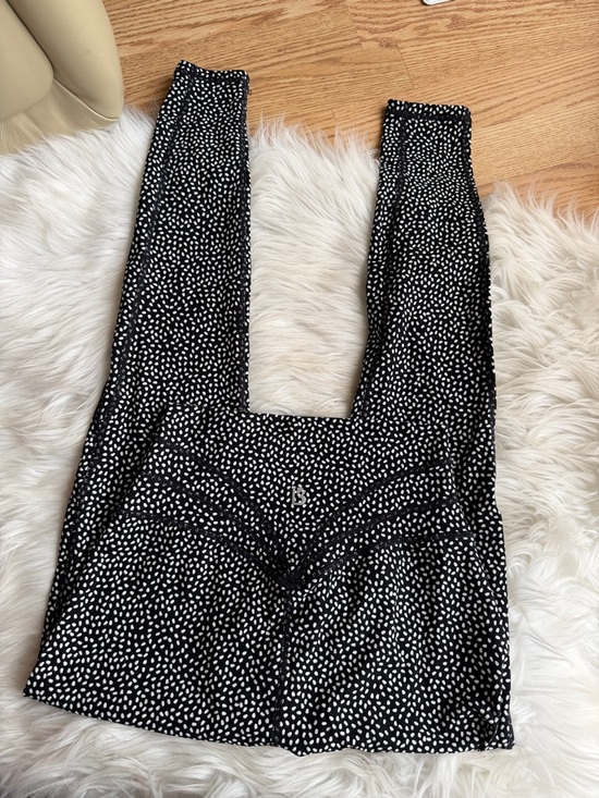 Buffbunny Collection Pants - Buffbunny Black and White Leggings